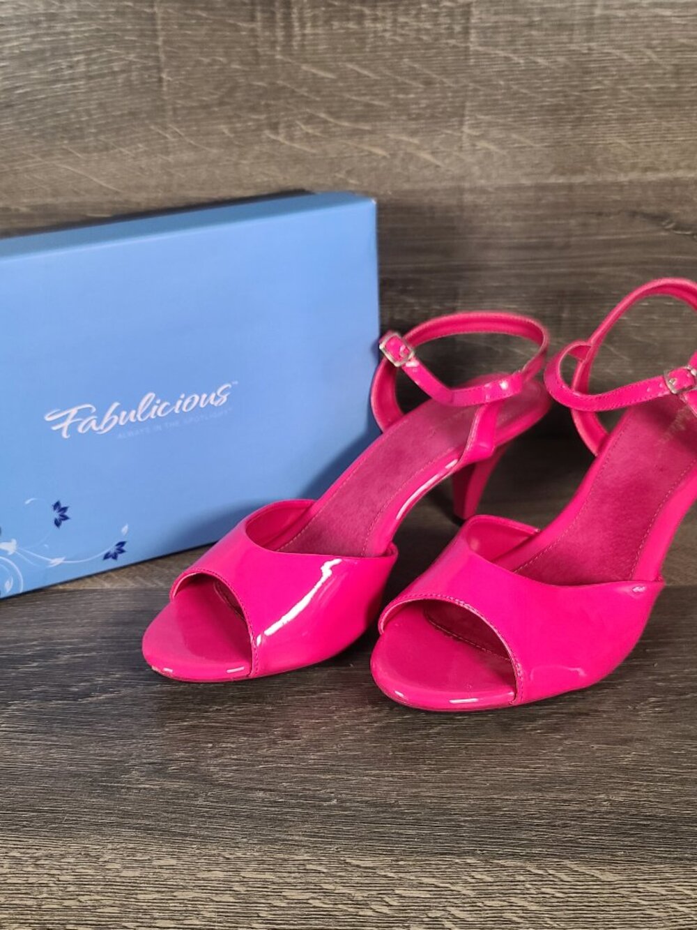 Fabulicious Hot Pink Belle 309 Pumps Size 16M